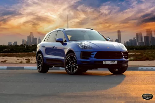 Porsche Macan Sport Blue